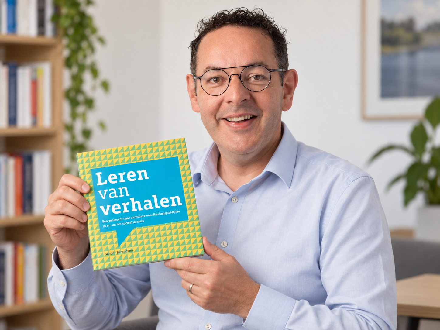 Sander Berendsen met boek