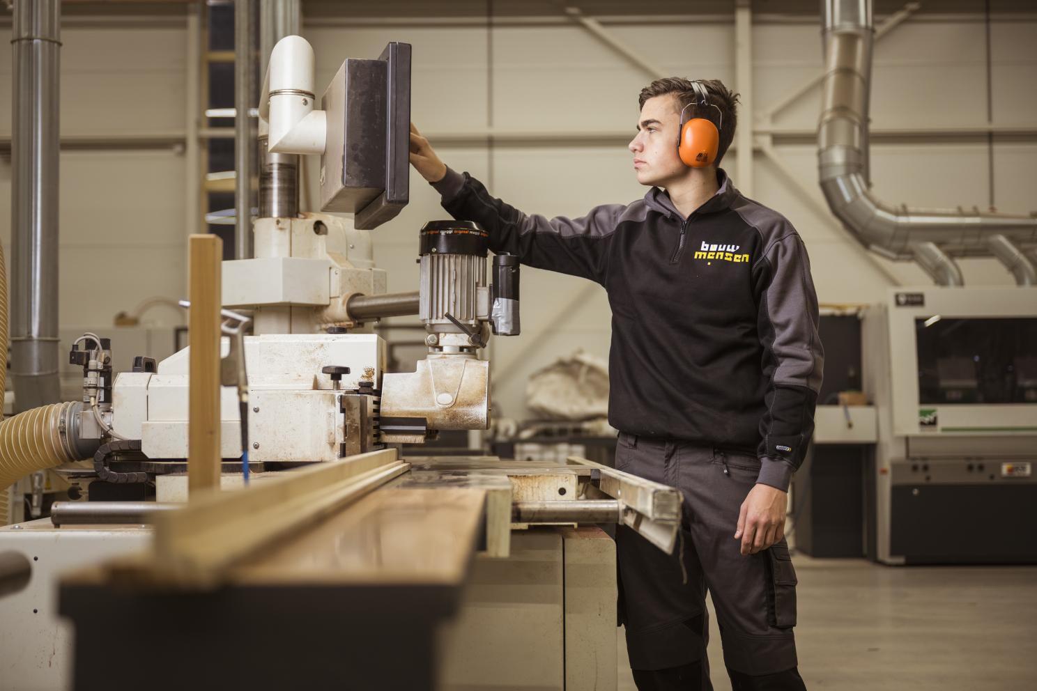 student Machineoperator houttechniek 4